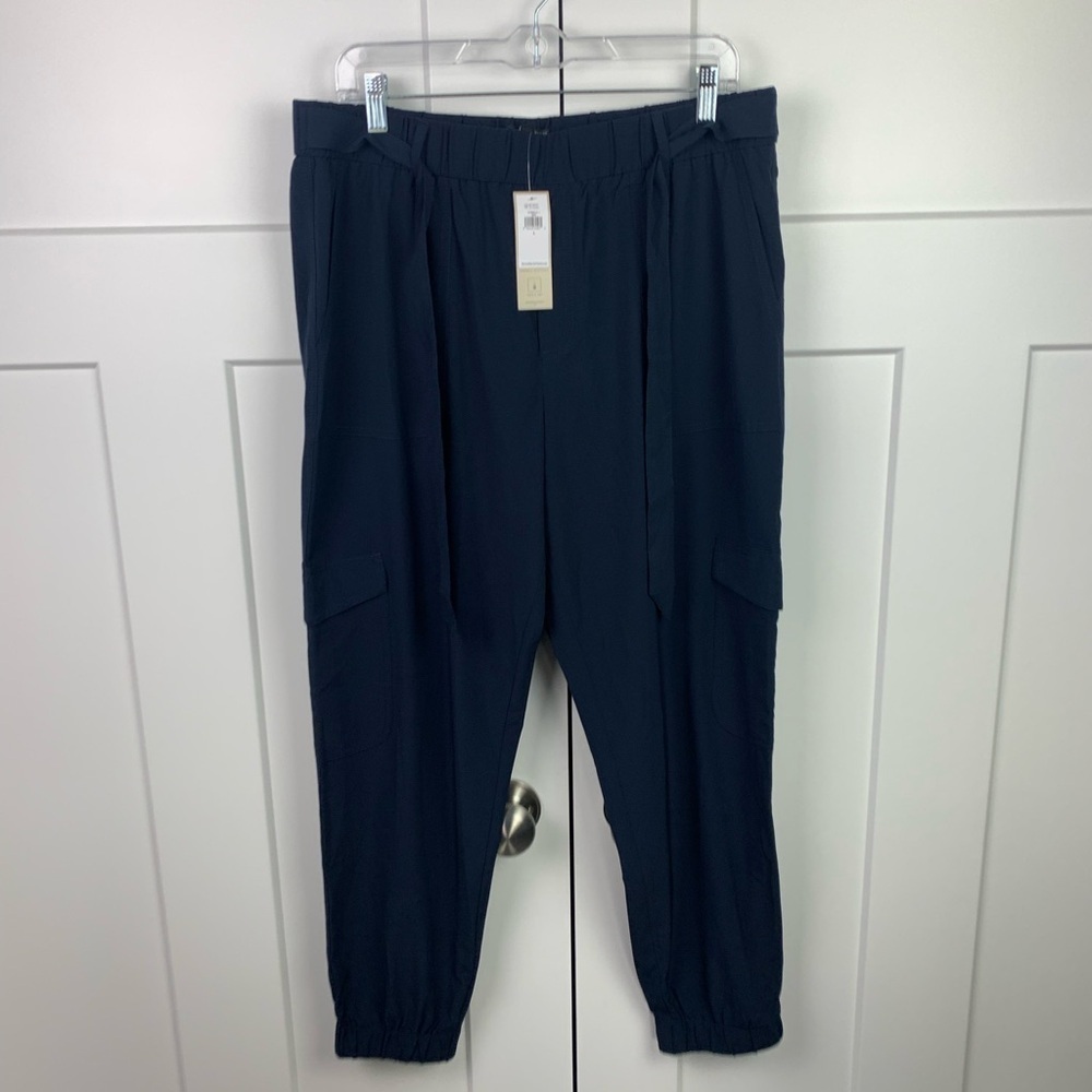 NWT Banana Republic Factory LARGE Air Jogger Navy Blue Cargo Pocket Belt
